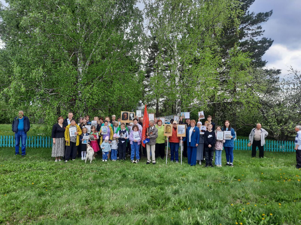 Торжественный митинг с возложением цветов к памятнику погибшим воинам в годы ВОВ в честь 80-летия Великой Победы в с. Ямщина.